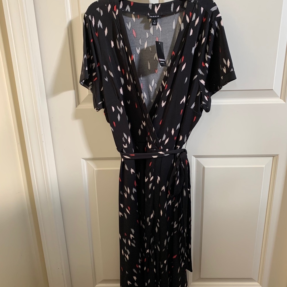 Torrid faux wrap dress NWT